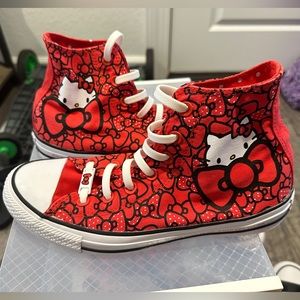 Hello Kitty HT Converse